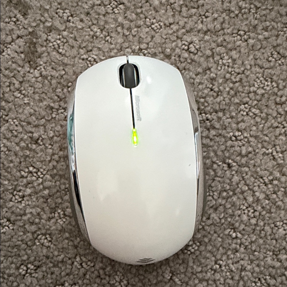 Microsoft Wireless White Mouse